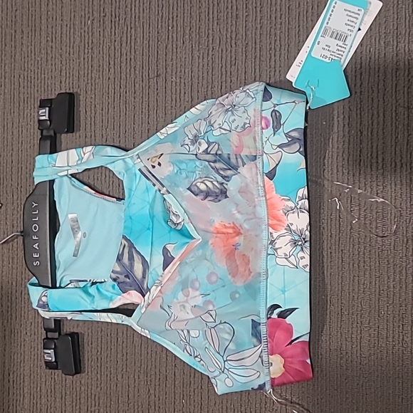 Seafolly Other - BNWT Womens Seafolly bikini top with mesh detail